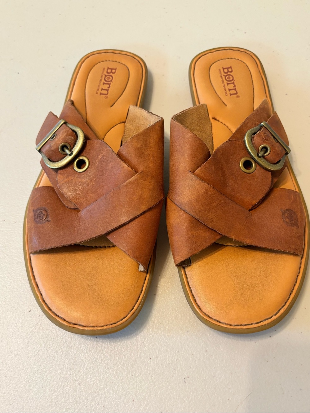 Born Women’s Tan Leather Slide Sandals 9